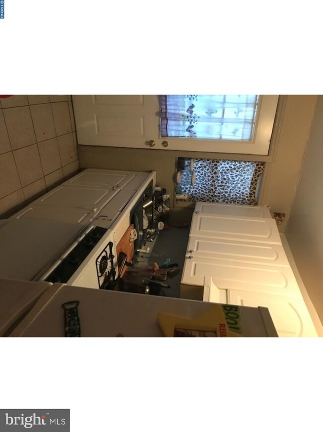 1332 Cypress Ave, Wilmington, DE 19805 - photo 2