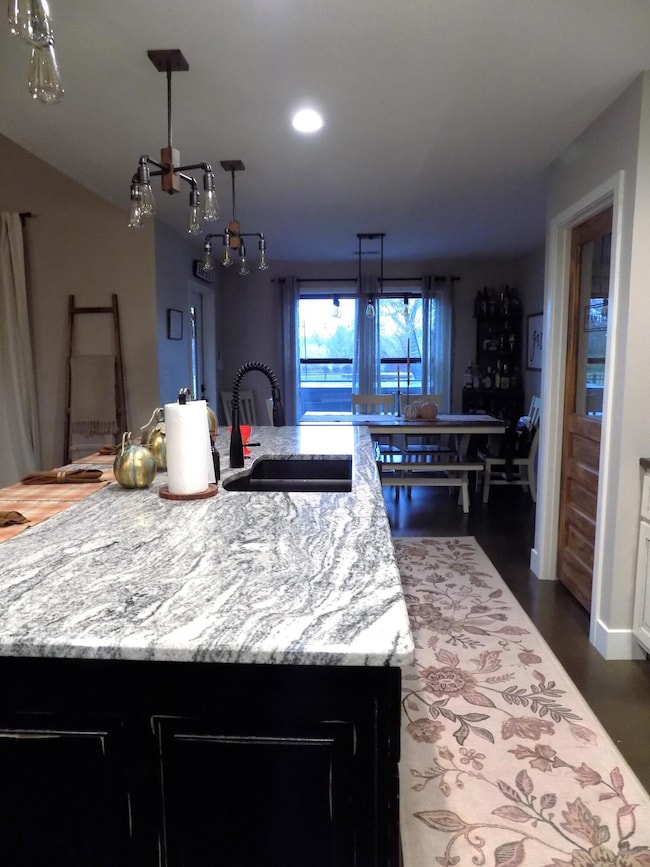 805 Lockport Dr, Centralia, MO 65240 - photo 7