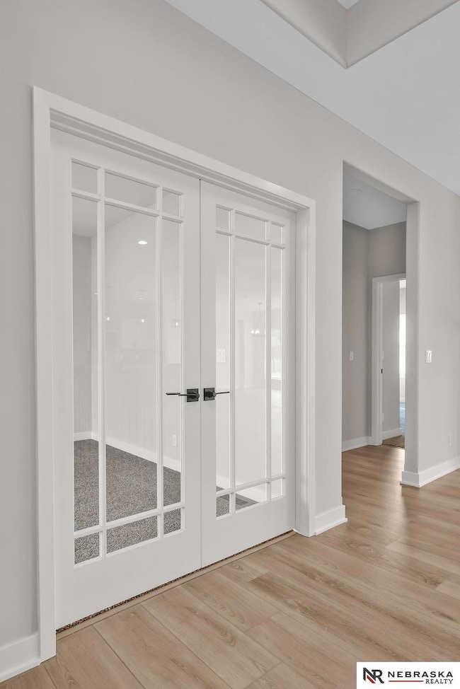 12351 Elk Ridge Cir, Papillion, NE 68046 - photo 2