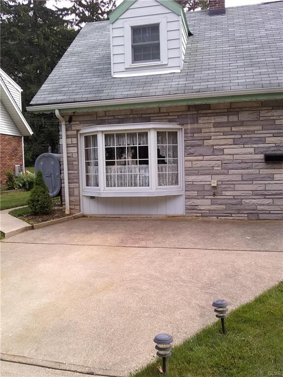 114 Fox St, Emmaus, PA 18049 - photo 7