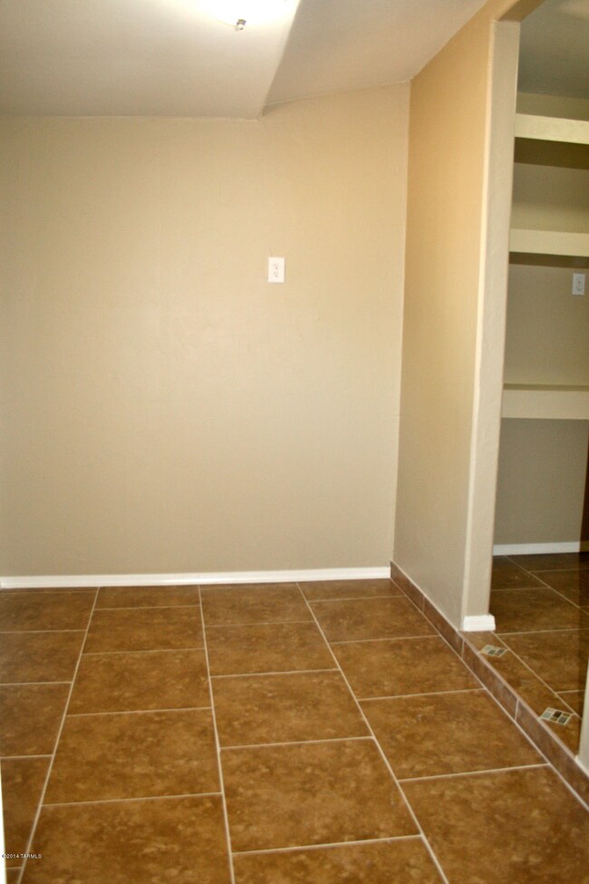 2720 W Calle Del Santo, Tucson, AZ 85741 - photo 7