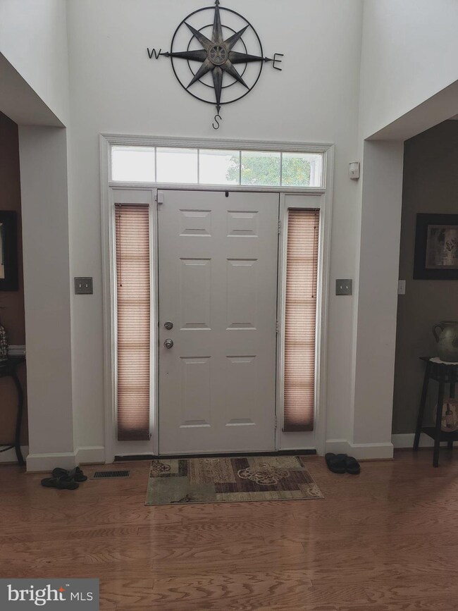 5512 Overlook Cir, White Marsh, MD 21162 - photo 3