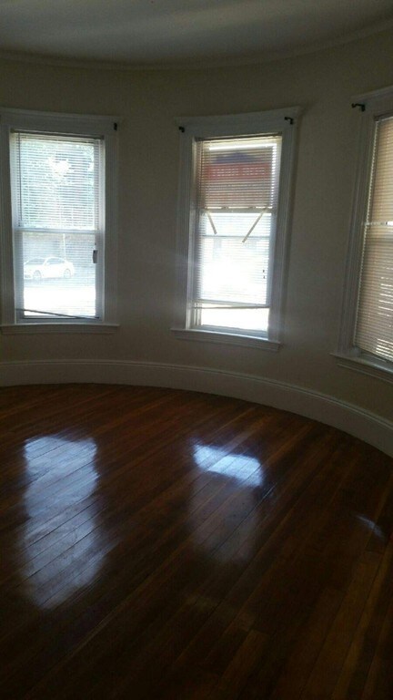 38 Brainerd Rd unit 1R, Allston, MA 02134 - photo 4