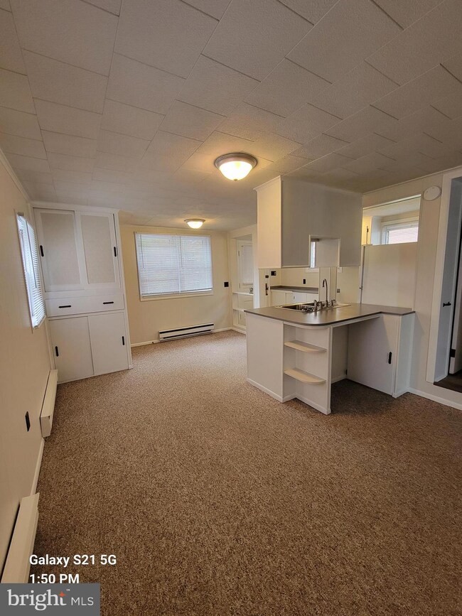 233 E Main St unit . 1, Waynesboro, PA 17268 - photo 4