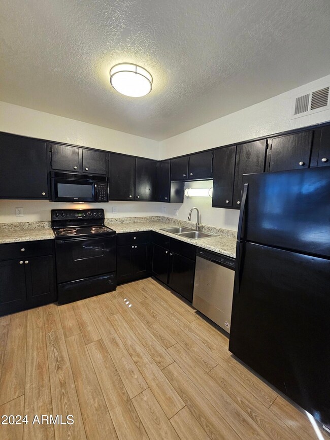 1107 E University Dr unit OFC, Mesa, AZ 85203 - photo 2