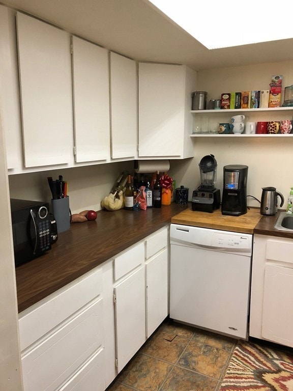 44 Broadlawn Park unit 16A, Chestnut Hill, MA 02467 - photo 3