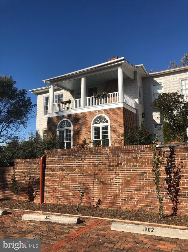 411 N Loudoun St unit 105, Winchester, VA 22601 - photo 3