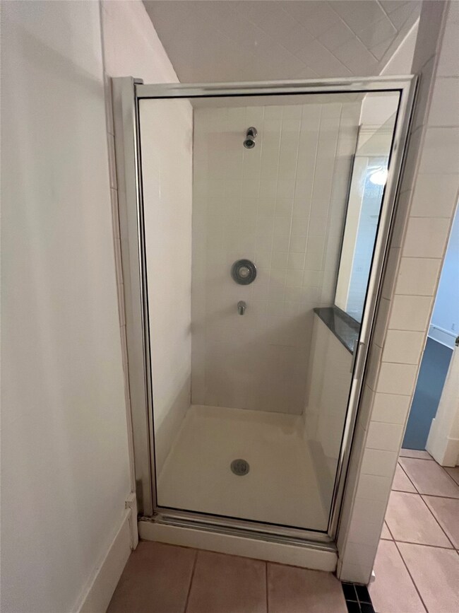 608 Oxford St unit E, Houston, TX 77007 - photo 3