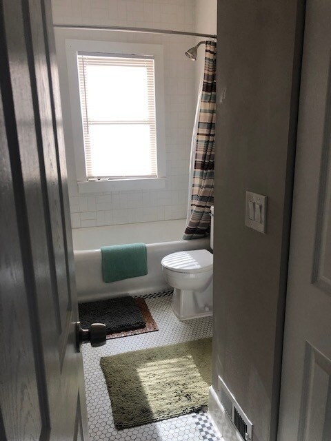 808 Muirfield Ave, Waukegan, IL 60085 - photo 5