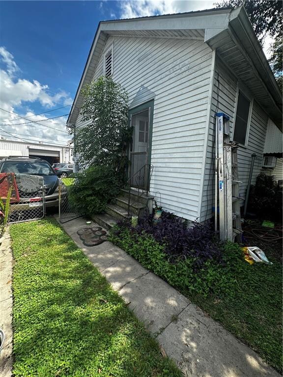 318 Harding St, New Orleans, LA 70121 - photo 5