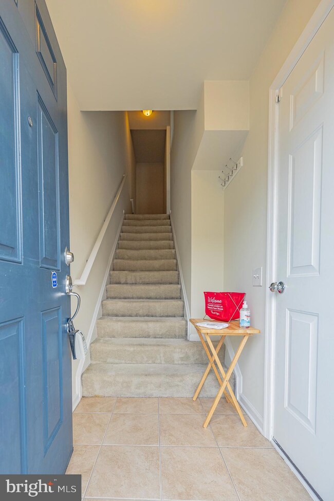 17148 Gibson Mill Rd, Dumfries, VA 22026 - photo 2