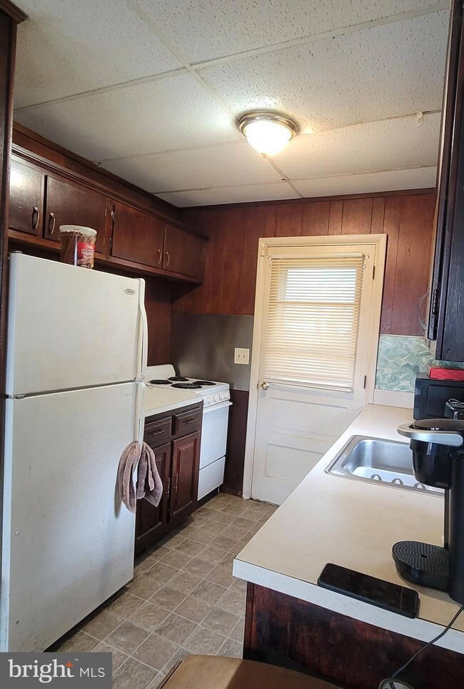 1210 E Buckshutem Rd, Millville, NJ 08332 - photo 6