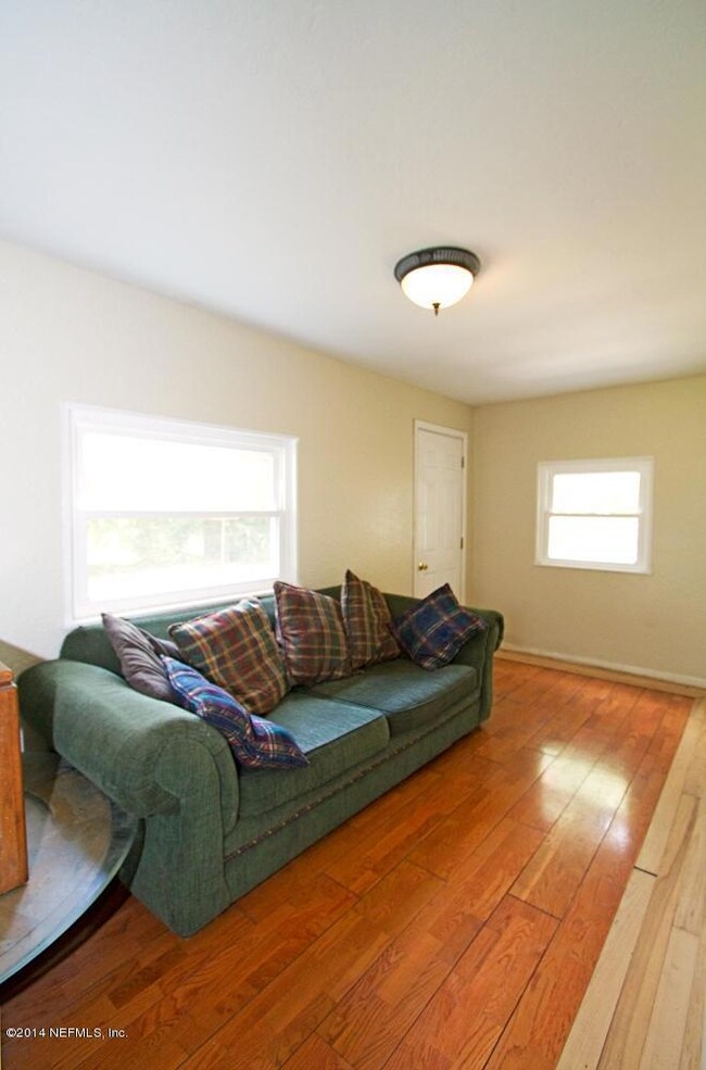 6833 East Rd, Jacksonville, FL 32216 - photo 7