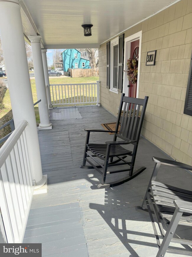 310 S 12th St, Purcellville, VA 20132 - photo 4