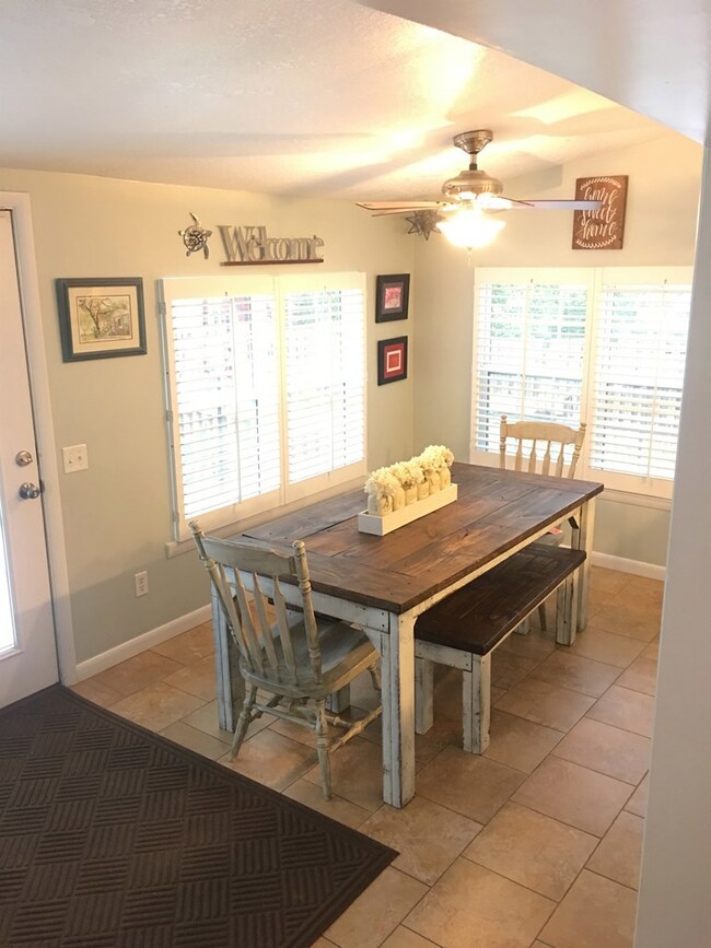 605 N Gaskin Ave, Douglas, GA 31533 - photo 2