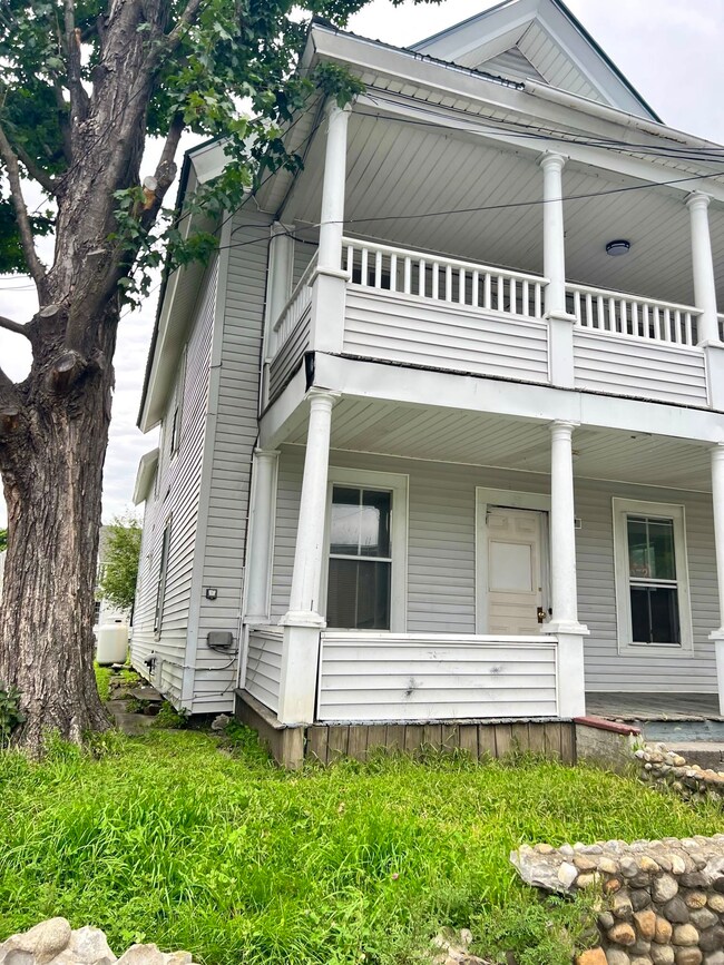 2 Plain St, Barre, VT 05641 - photo 2