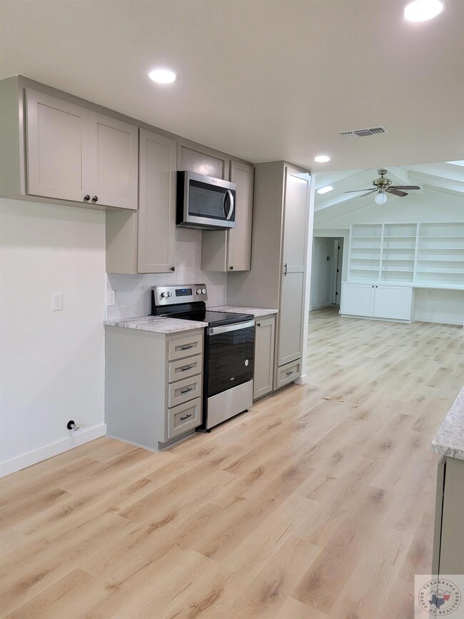 1211 Lavaca St, Texarkana, TX 75503 - photo 6