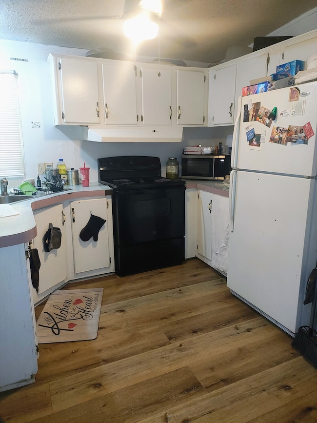 1907 E Mitchell St, Humboldt, TN 38343 - photo 6