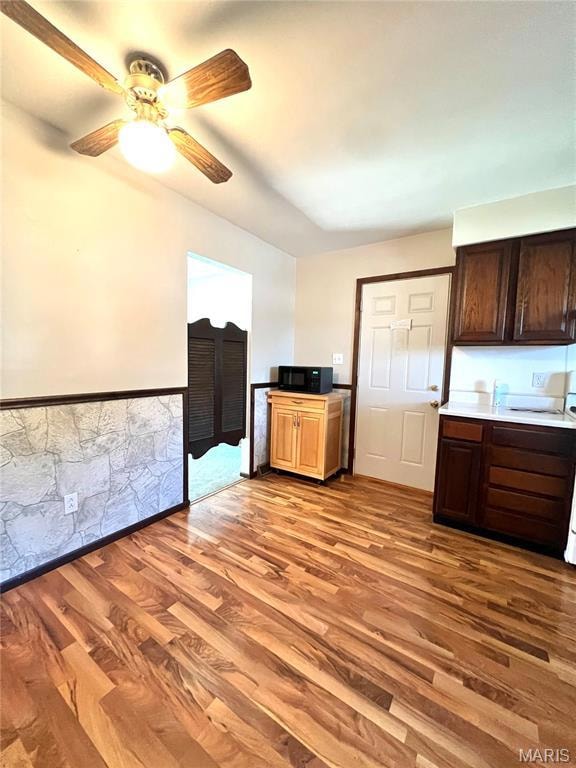 707 S Library St, Waterloo, IL 62298 - photo 5