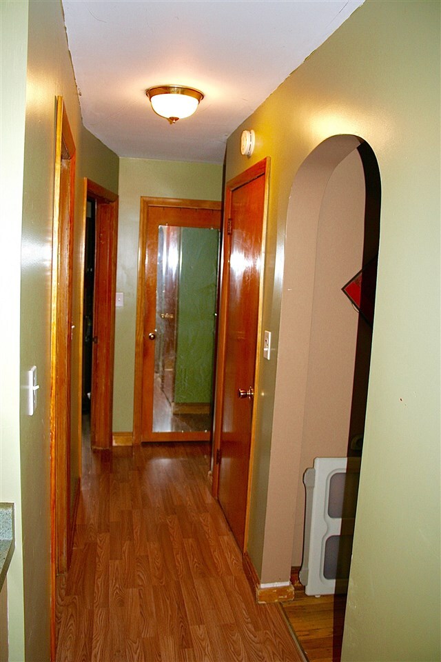 115 Glendale Ave, Manchester, NH 03103 - photo 5