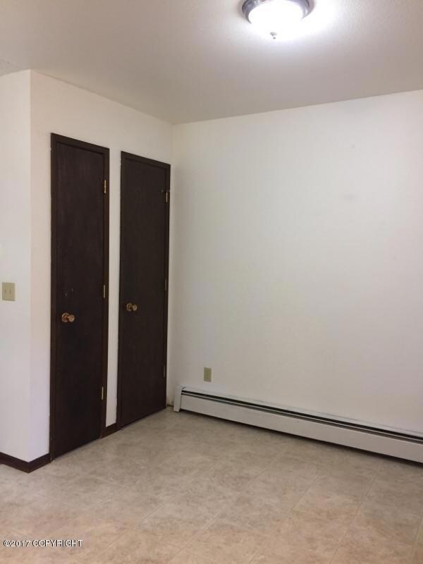 5613 Renee Cir, Anchorage, AK 99504 - photo 6