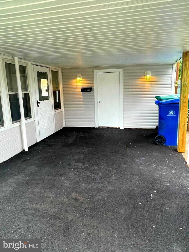 344 Blue Ridge Dr, Levittown, PA 19057 - photo 5