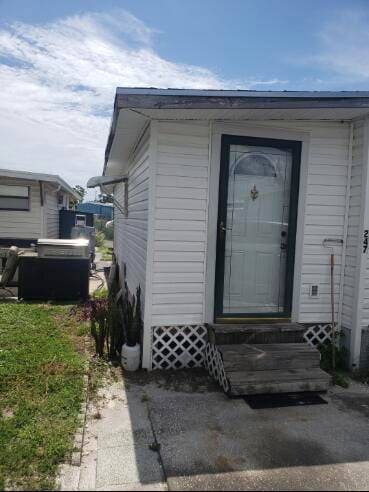 247 Wade Dr, Hudson, FL 34667 - photo 2