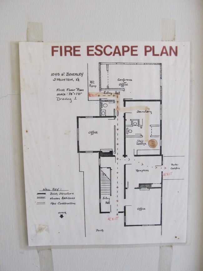 1048 W Beverley St, Staunton, VA 24401 - photo 6