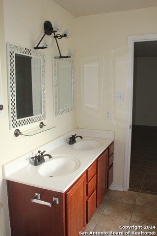 8006 Cooper Mill, San Antonio, TX 78255 - photo 7