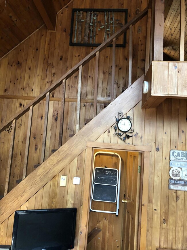 36 Reid Rd, Lake Ariel, PA 18436 - photo 4