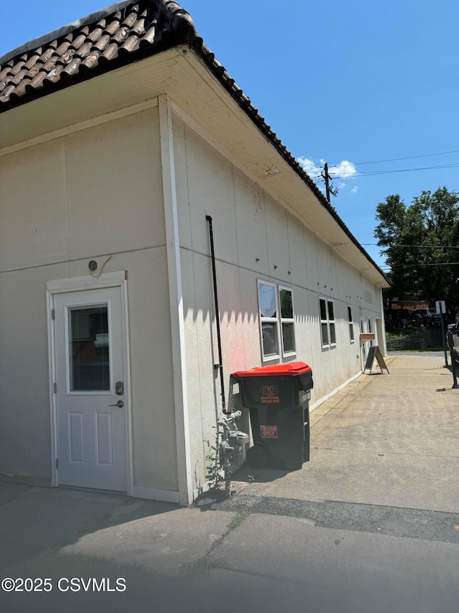 17 Bound Ave, Milton, PA 17847 - photo 2