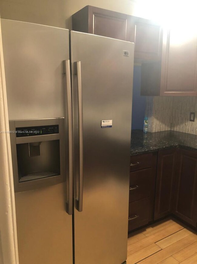 unlisted-address, Davie, FL 33324 - photo 5