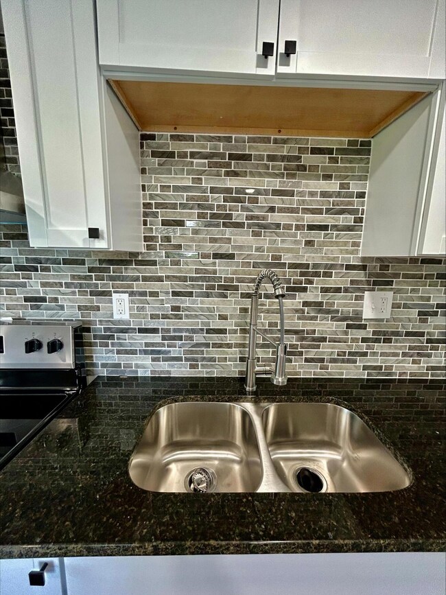 3901 Briggs Rd, Columbus, OH 43228 - photo 6