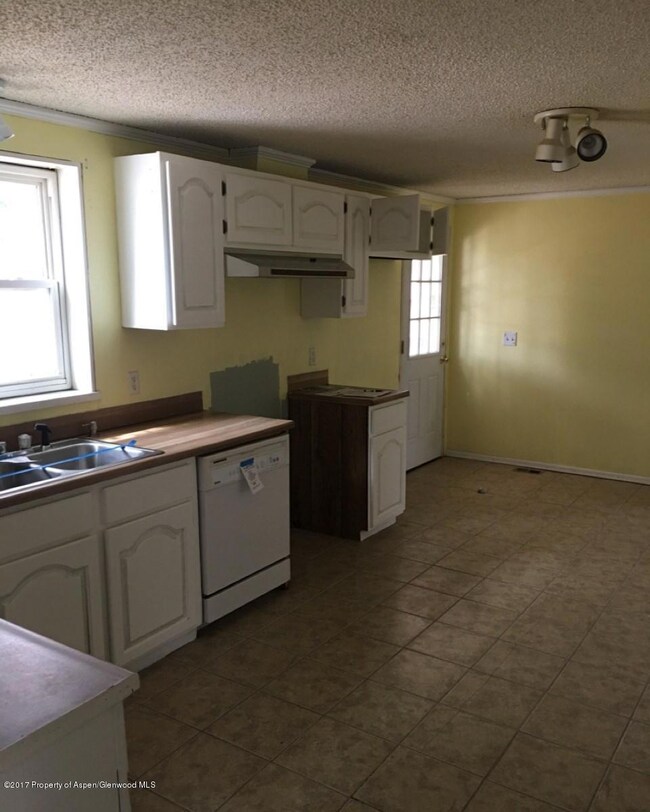 455 E 7th St, Craig, CO 81625 - photo 7