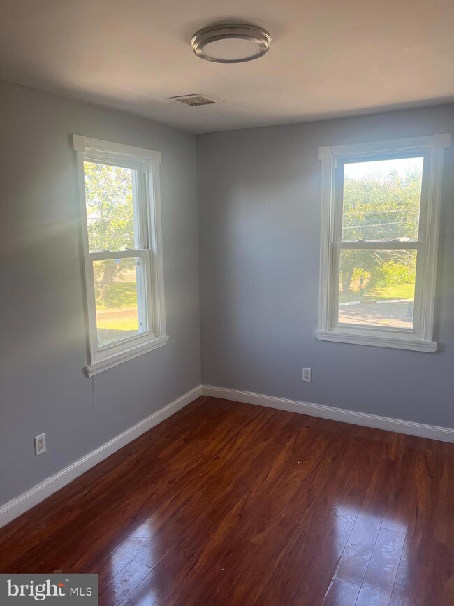 801 W Atlantic Ave unit B, Laurel Springs, NJ 08021 - photo 3