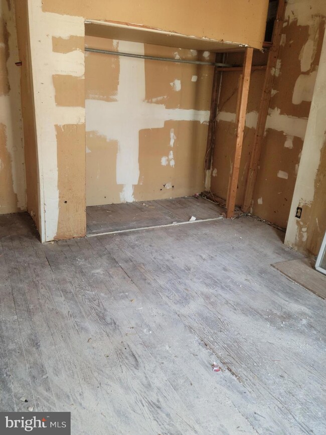 700 Appleton St, Baltimore, MD 21217 - photo 3