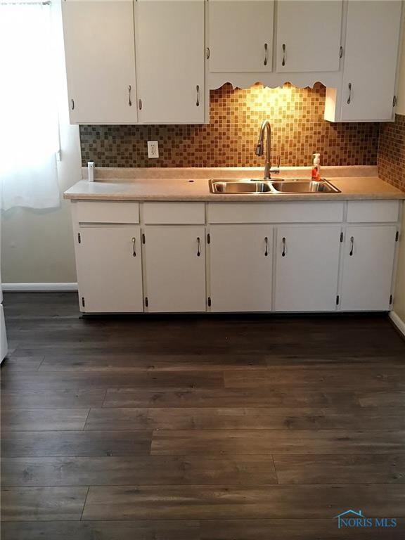 3734 Mcgregor Ln, Toledo, OH 43623 - photo 4