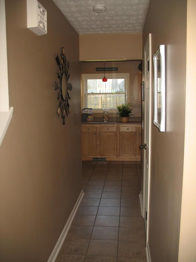 1616 DELGANY (41)