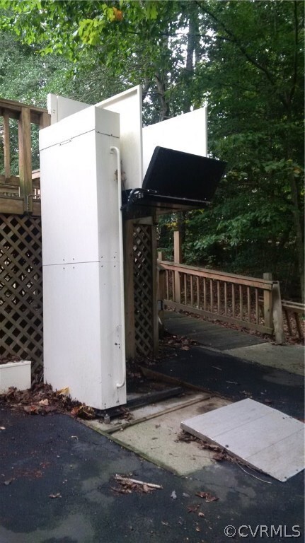 6604 Mason Valley Dr, North Chesterfield, VA 23234 - photo 3