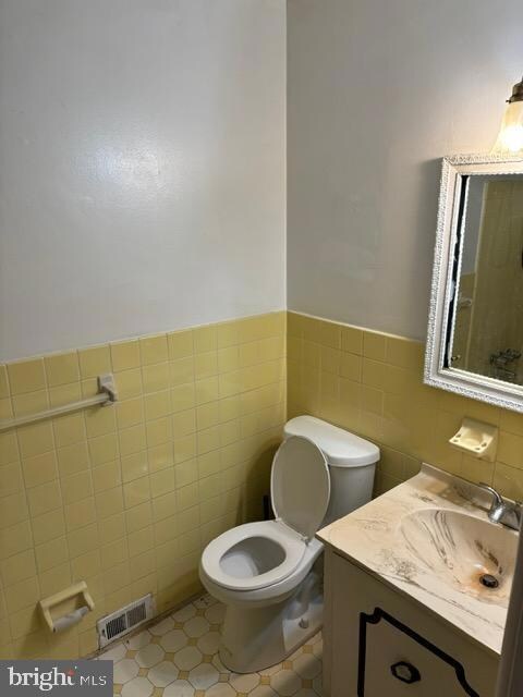 9915 Lackland Dr, Philadelphia, PA 19114 - photo 7