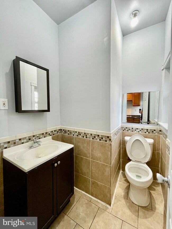 327 S Frazier St, Philadelphia, PA 19143 - photo 4