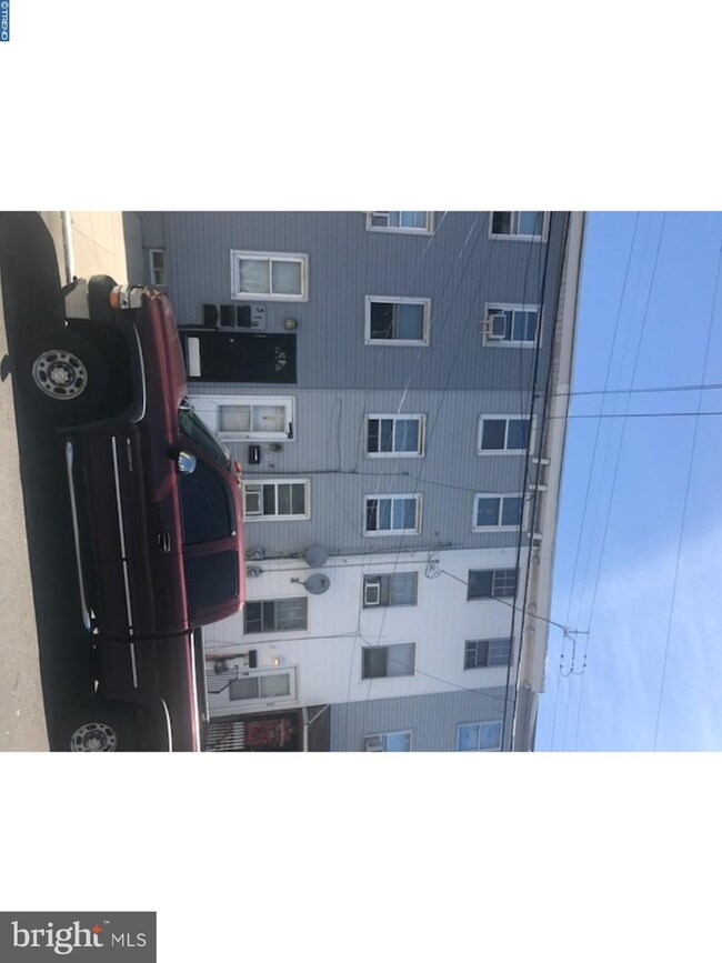 321 Mercer St, Gloucester City, NJ 08030 - photo 2