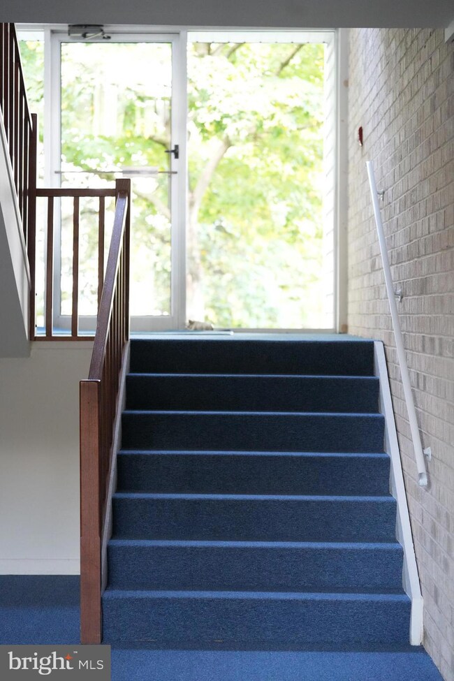 2217 Lowells Glen Rd unit D, Parkville, MD 21234 - photo 6