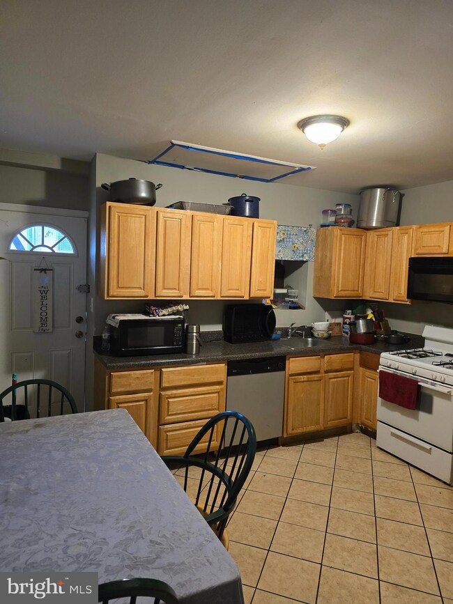 3507 Leverton Ave, Baltimore, MD 21224 - photo 4