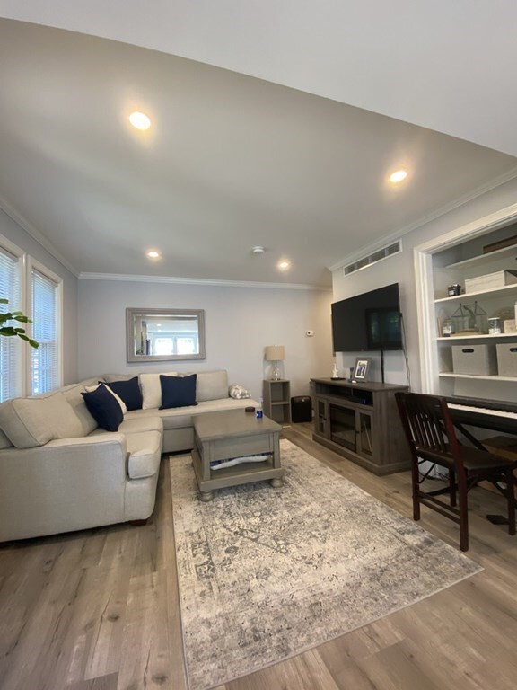 16 Elm St unit 1, Hingham, MA 02043 - photo 5