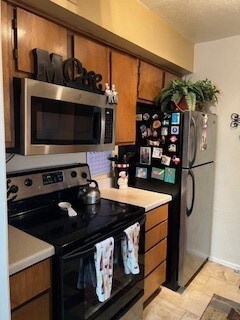 4633 Wild Indigo St unit 547, Houston, TX 77027 - photo 4