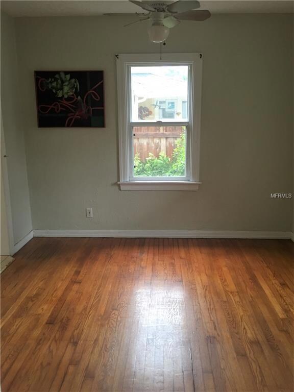 1227 16th Ave N, Saint Petersburg, FL 33704 - photo 6