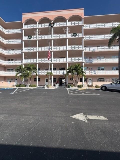 Town Shores of Gulport unit 610, Gulfport, FL 33707 - photo 2