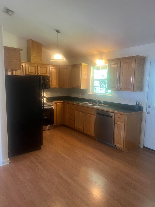 115 Cochise St, Crawfordville, FL 32327 - photo 5