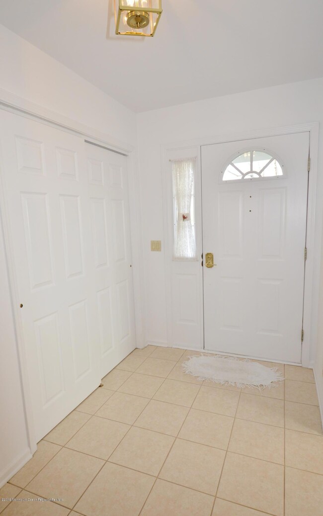 2358 W Ashfield Ct, Toms River, NJ 08755 - photo 2